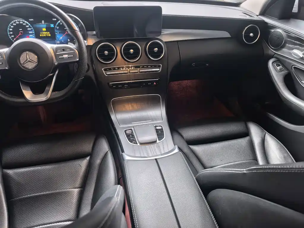 Mercedes-Benz C-Class — миниатюра 7