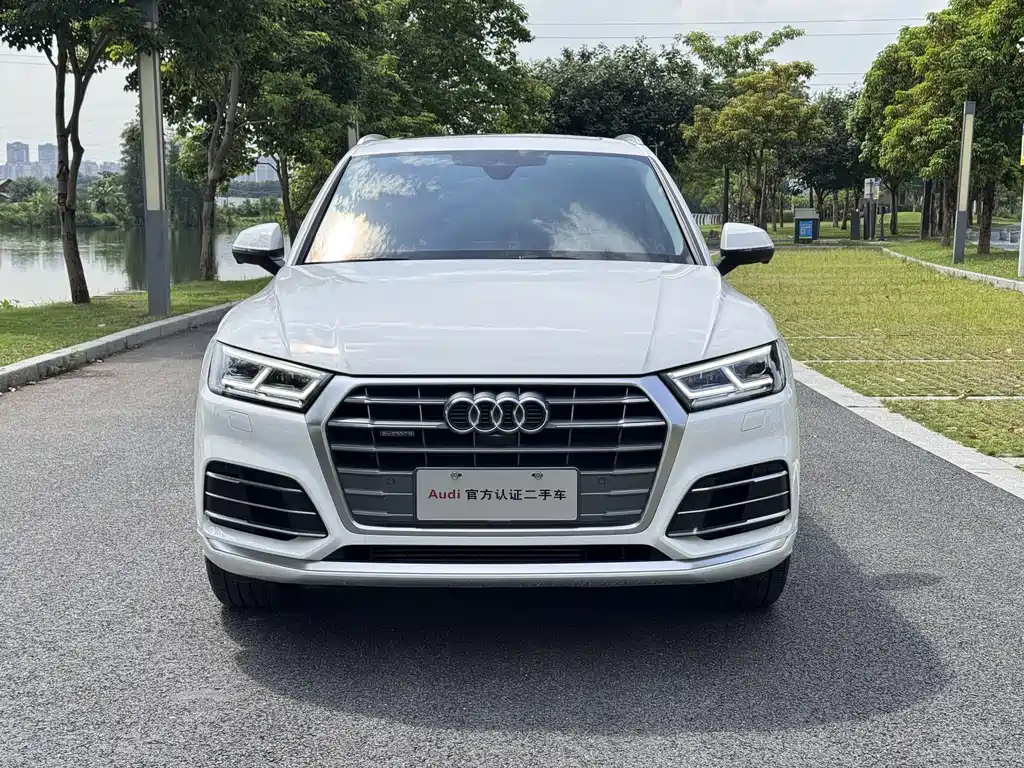 Audi Q5L 2020 40 TFSI Fashion
