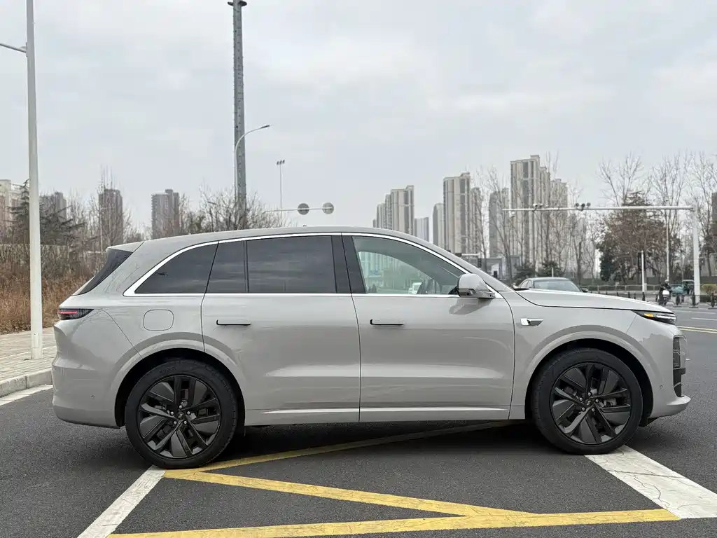Li Auto IDEAL L6