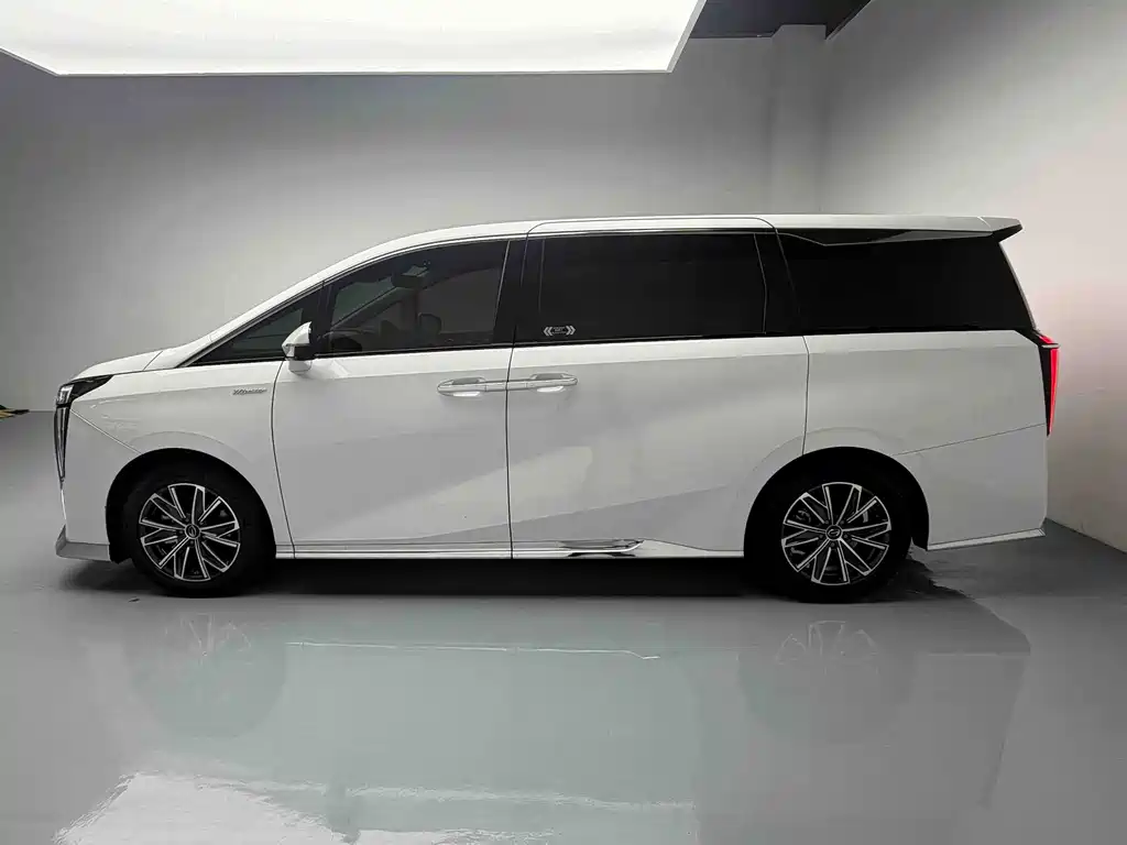 GAC Motor Trumpchi M8 — миниатюра 3