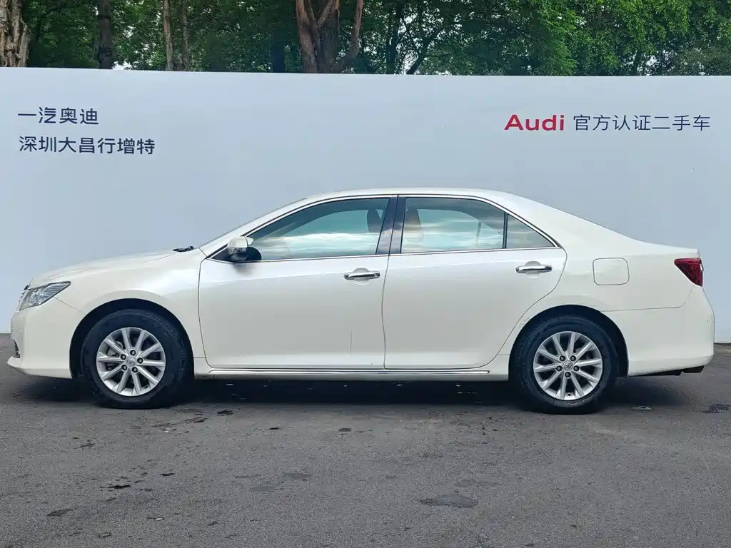 Toyota Camry — миниатюра 6