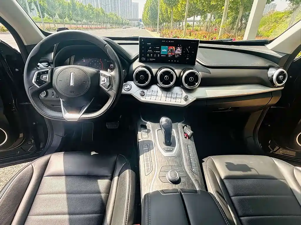 Wey Wey VV7 — миниатюра 4