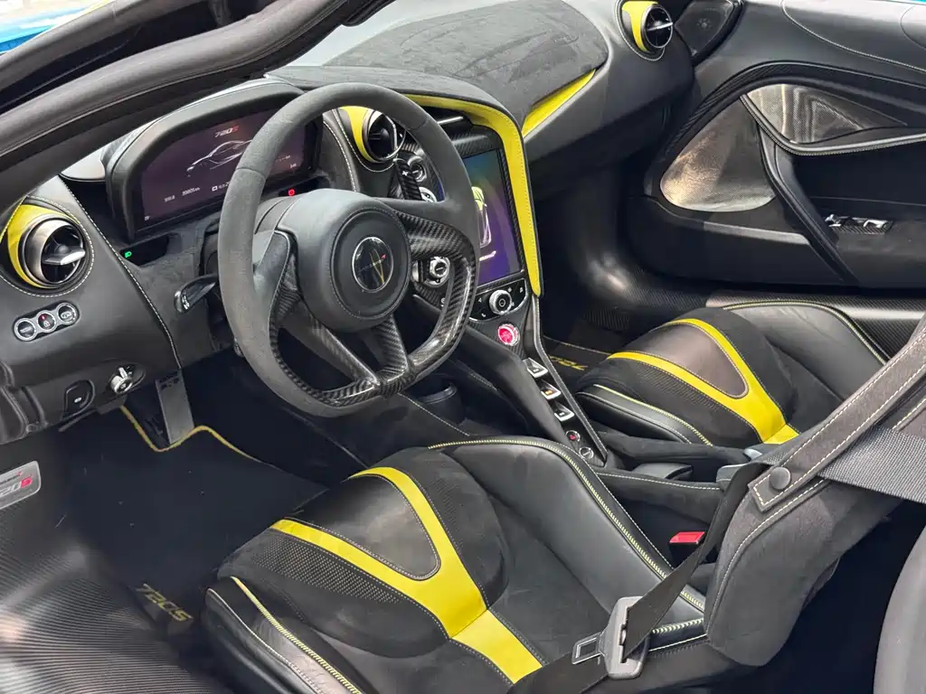 McLaren 720S — миниатюра 6