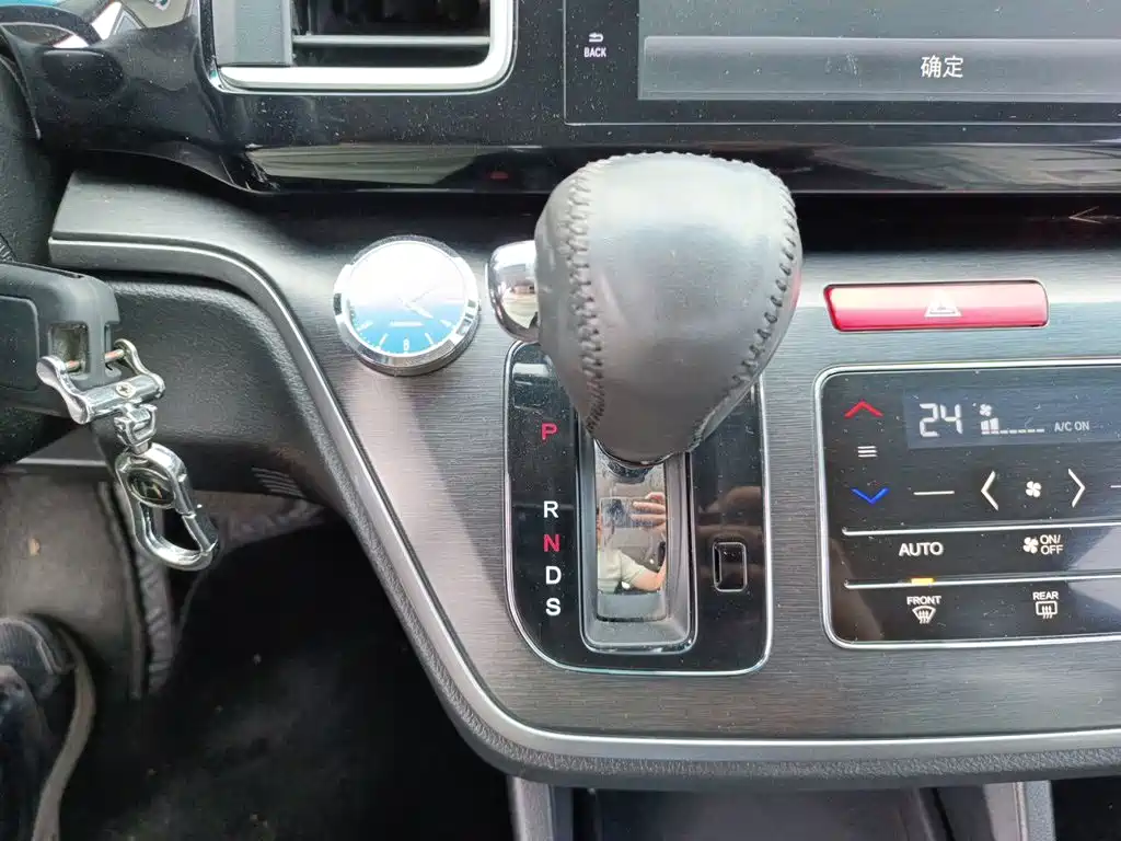 Honda Elysion — миниатюра 15