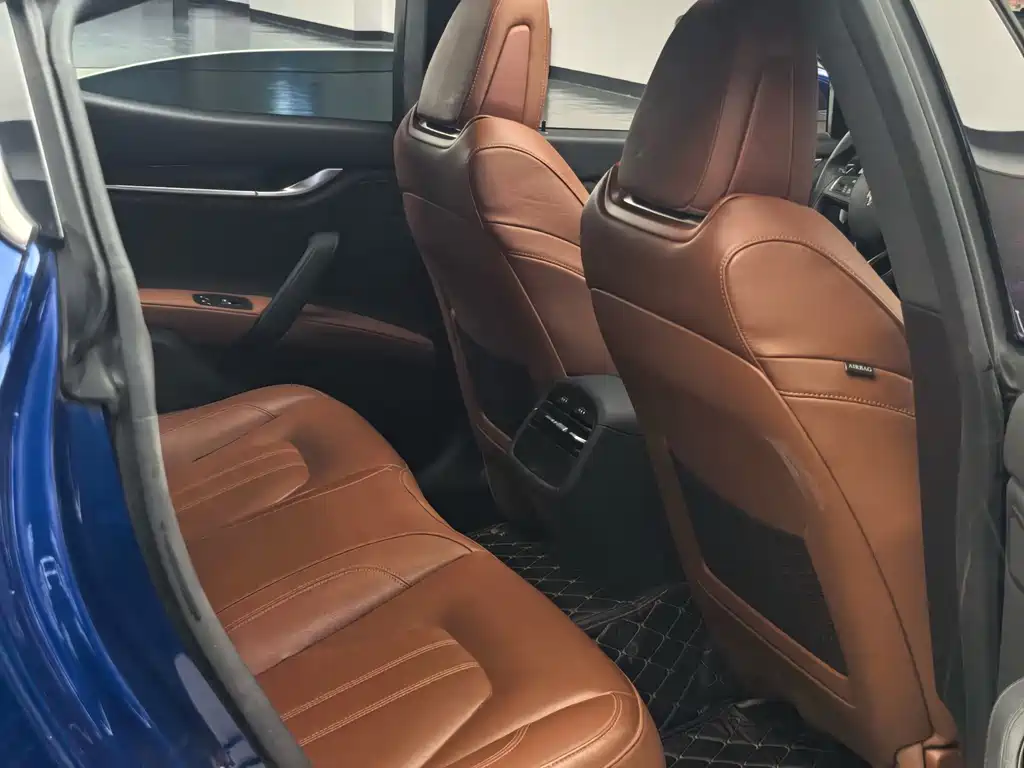 Maserati Ghibli — миниатюра 32
