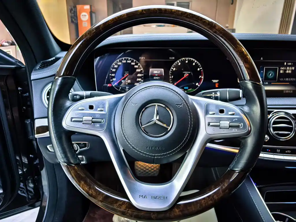 Mercedes-Benz S-Class — миниатюра 9