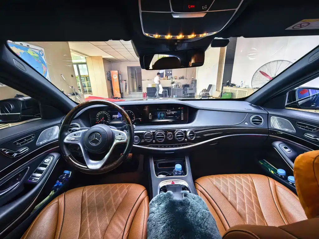 Mercedes-Benz S-Class — миниатюра 7