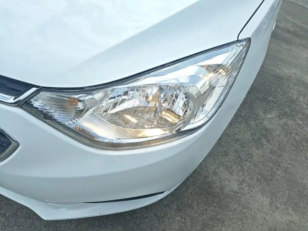 Chevrolet Sail — миниатюра 24