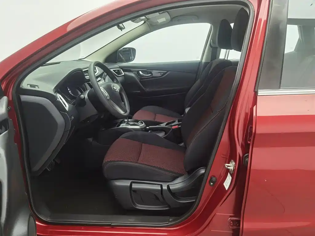 Nissan Qashqai — миниатюра 10