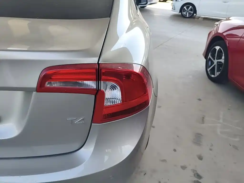 Volvo S60 — миниатюра 8