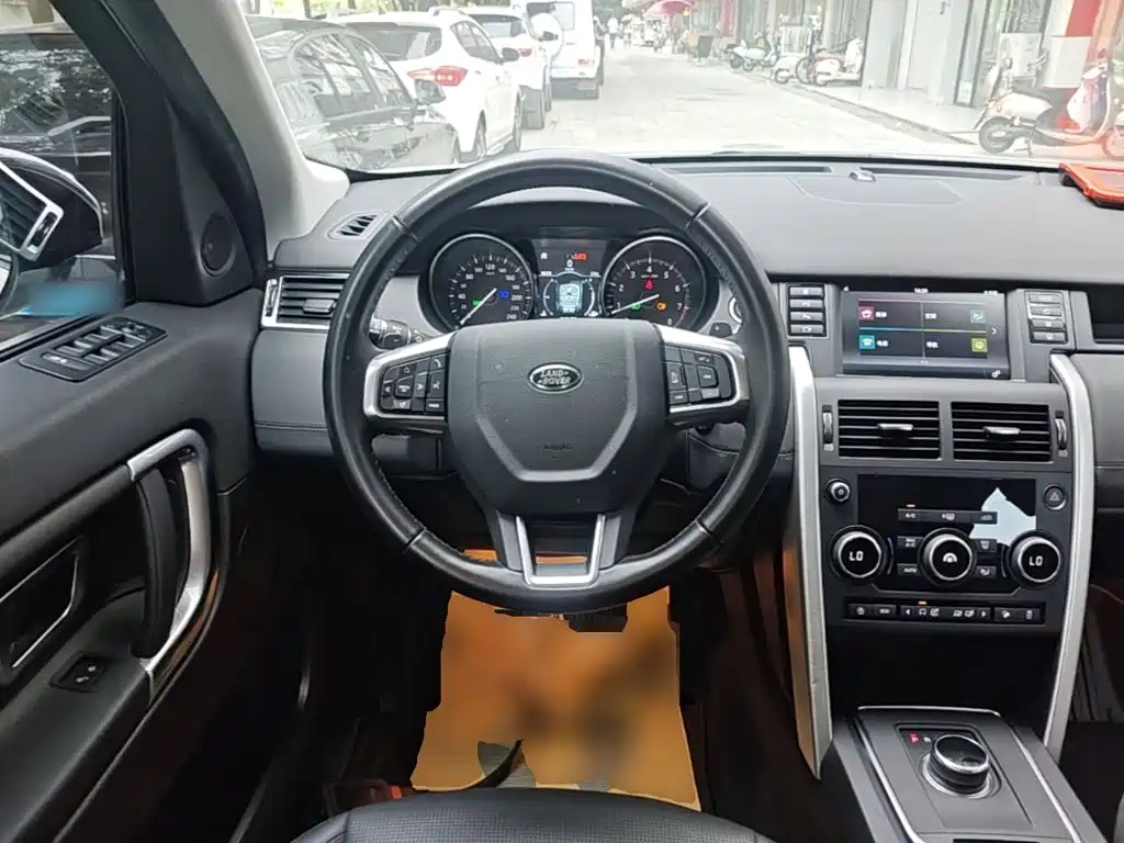 Land Rover Discovery Sport — миниатюра 11