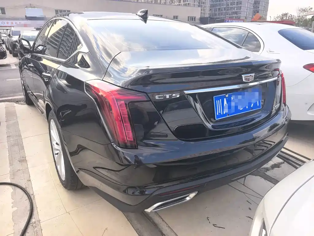 Cadillac CT5 — миниатюра 4