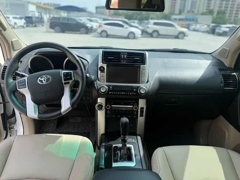 Toyota Land Cruiser Prado 2010 4.0L AT TX-L