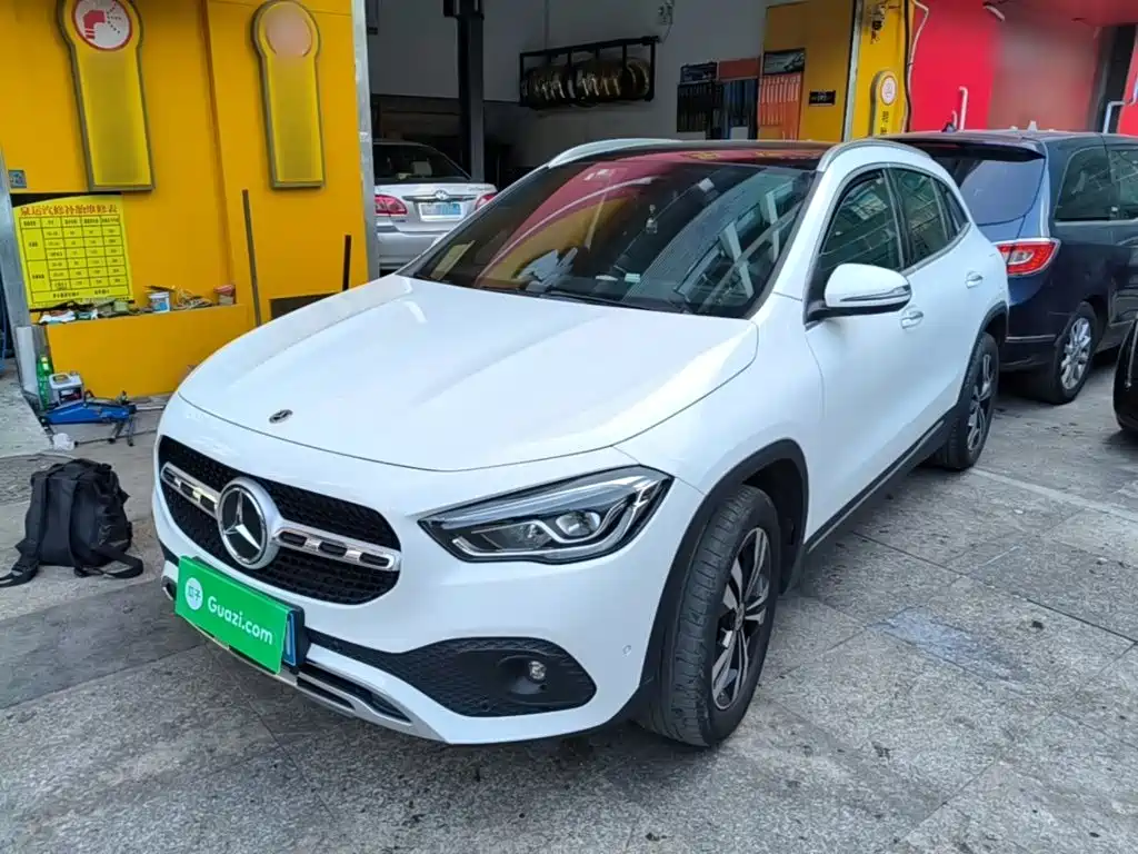 Mercedes-Benz GLA