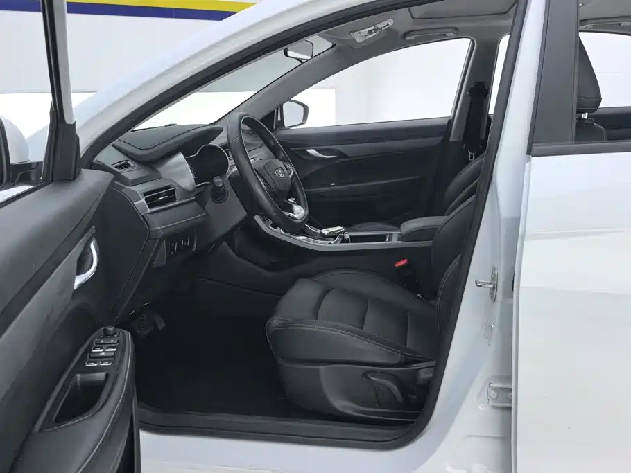 Geely Emgrand 2021 UP 1.5L CVT Luxury
