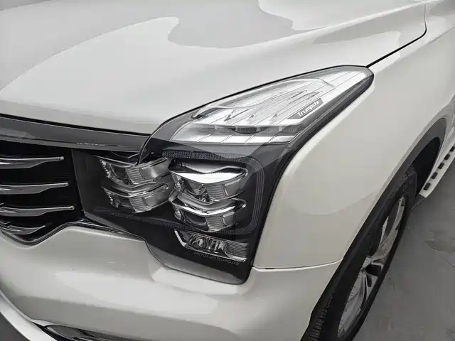 GAC GS8 2017 320T Luxury Smart Connect （ мест）