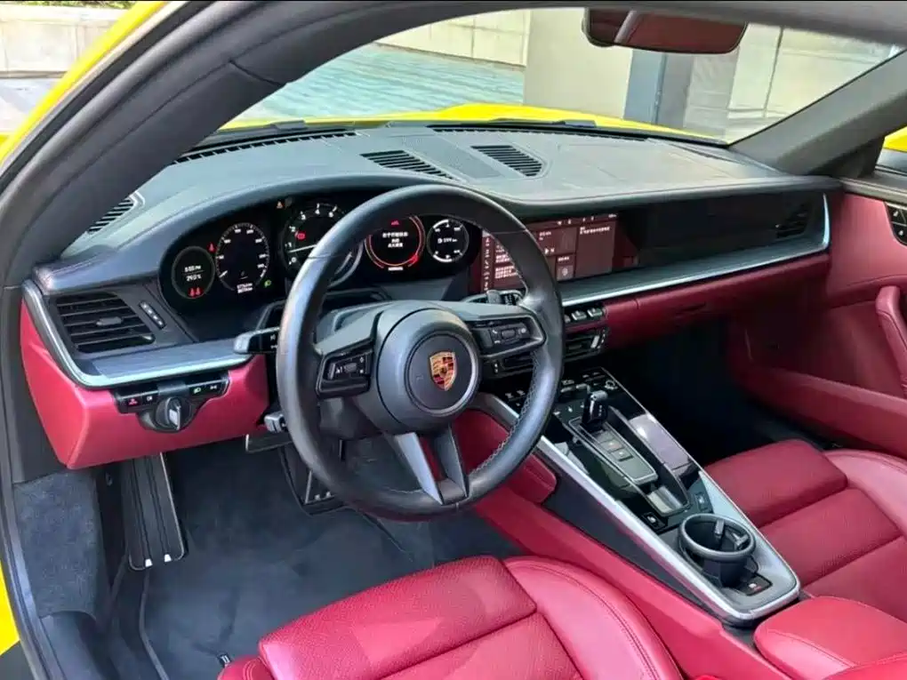 Porsche 911 2020 Carrera 3.0T