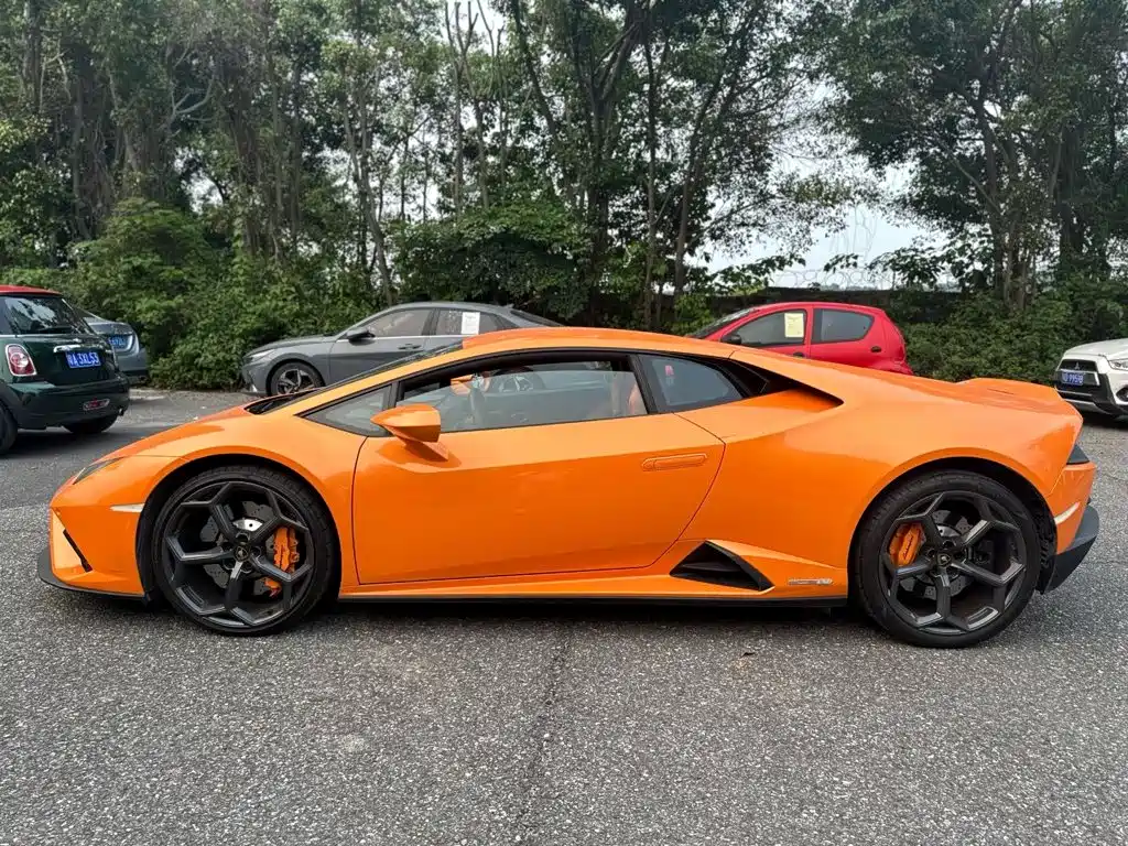 Lamborghini Huracán — миниатюра 2