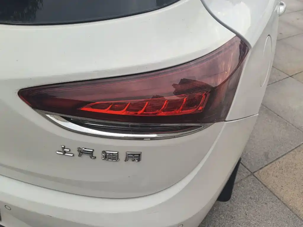 Buick Excelle — миниатюра 8