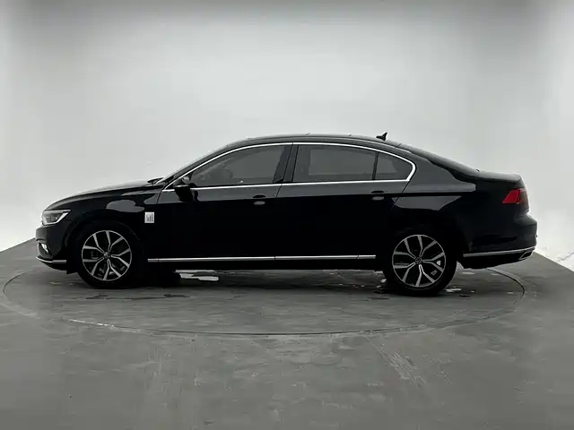 Volkswagen Magotan 2020 330TSI DSG Lead