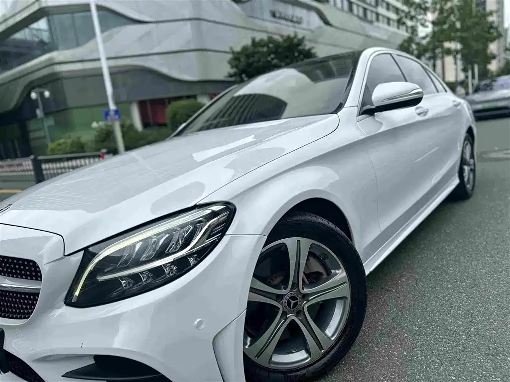 Mercedes-Benz C-Class — миниатюра 12