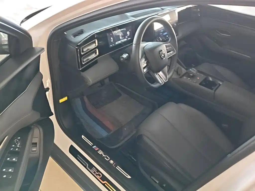 BYD Qin L — миниатюра 16
