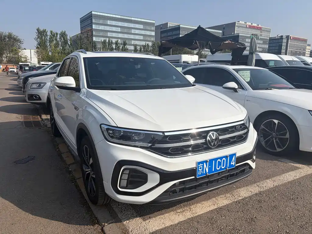 Volkswagen T-Roc — миниатюра 3