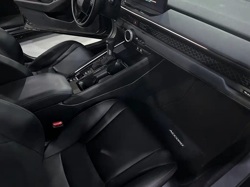 Honda Accord — миниатюра 9