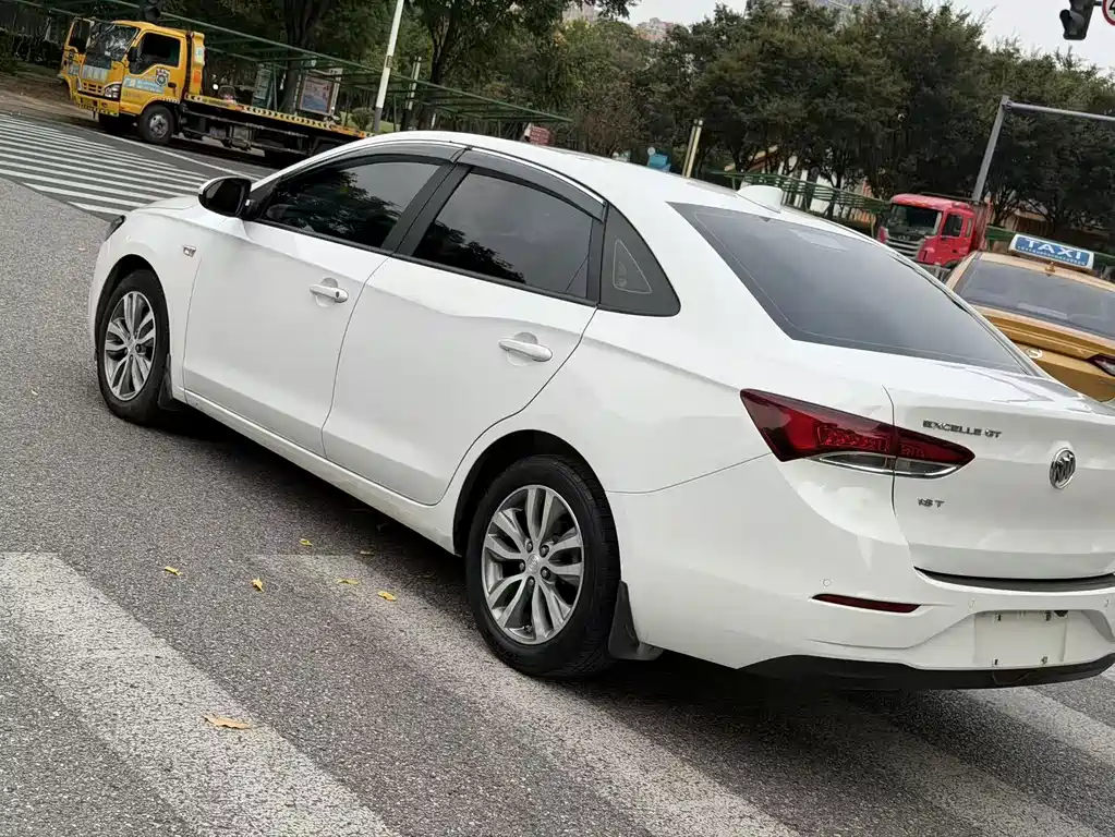 Buick Excelle — миниатюра 5