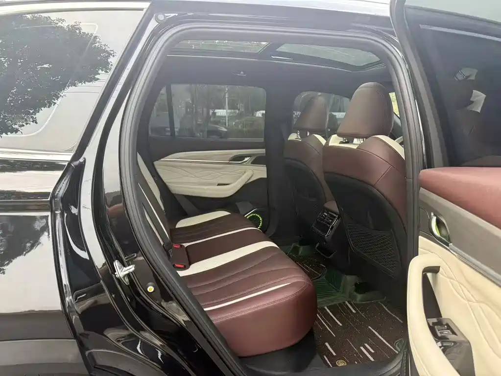 Geely Xingyue L — миниатюра 9