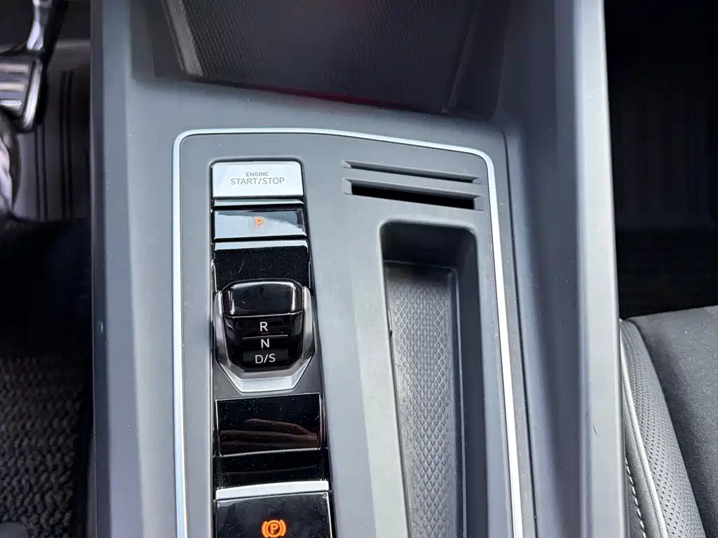 Volkswagen Golf — миниатюра 14