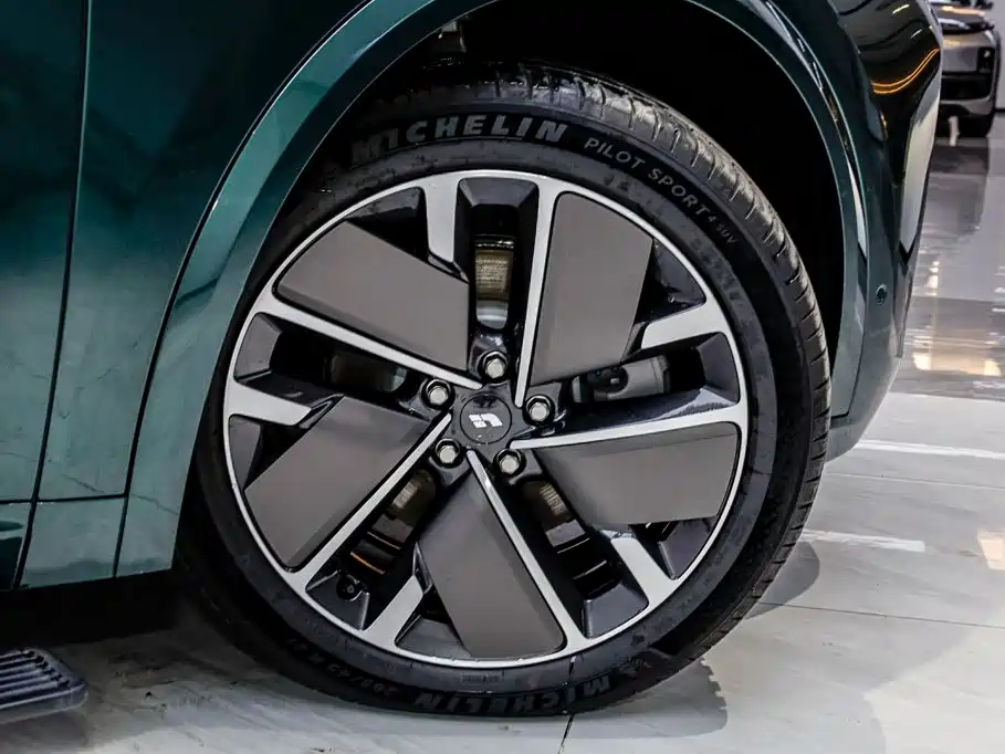 Li Auto Li L9 — миниатюра 7