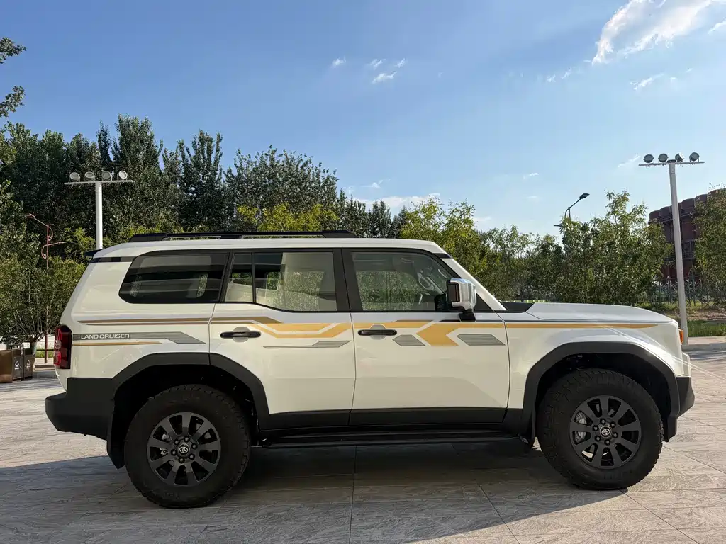 Toyota Prado — миниатюра 4