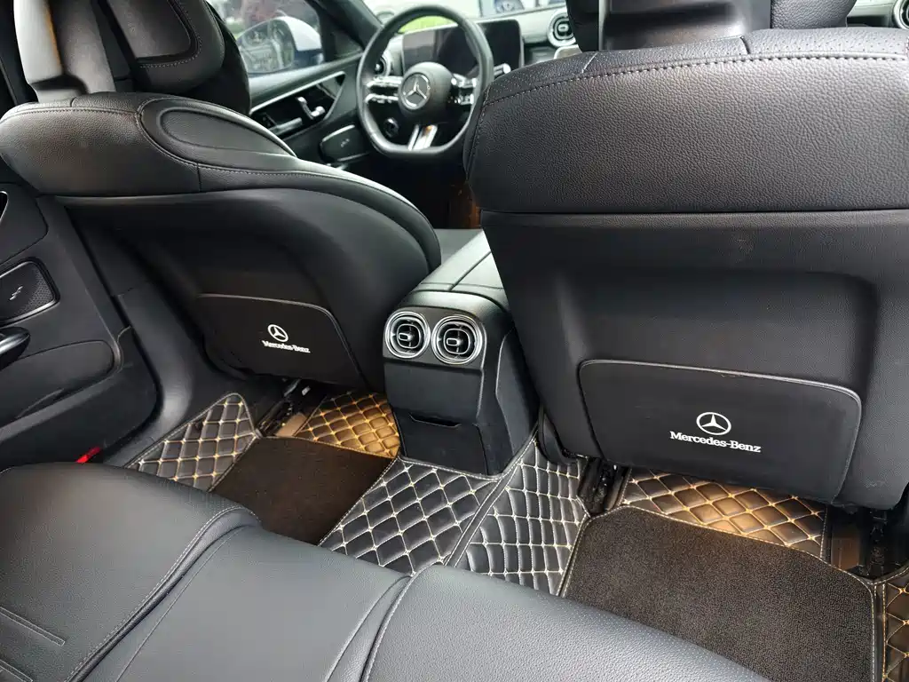 Mercedes-Benz C-Class — миниатюра 18