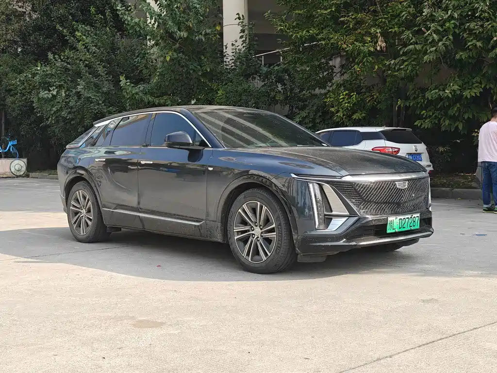 Cadillac Lyriq — миниатюра 3