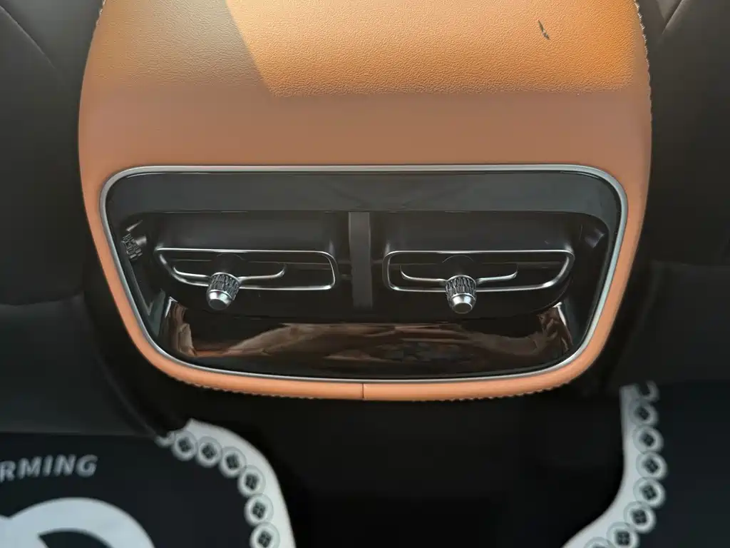 Geely Boyue L — миниатюра 6