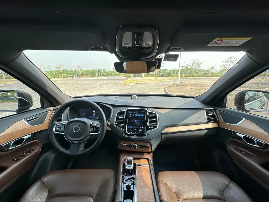 Volvo XC90 — миниатюра 3