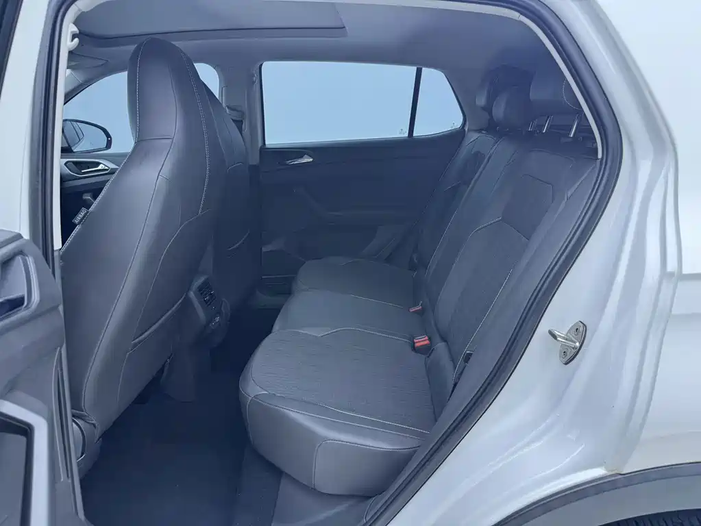 Volkswagen T-Cross — миниатюра 18