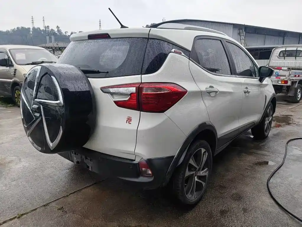 BYD Yuan 2016 1.5L MT Luxury