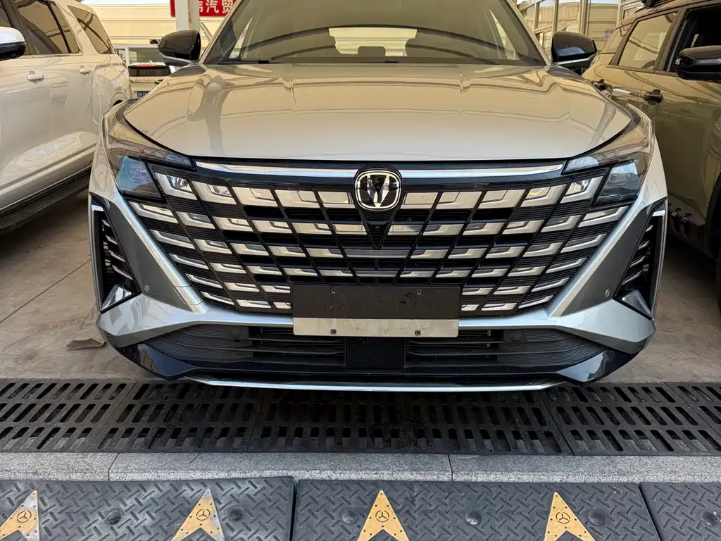 Changan UNI-Z — миниатюра 2
