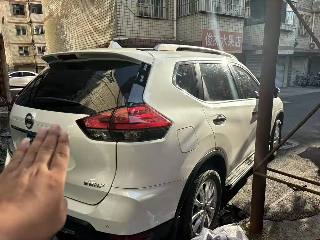 Nissan X-Trail — миниатюра 5