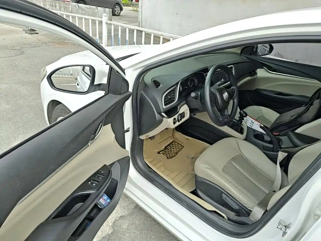 Buick Excelle — миниатюра 16