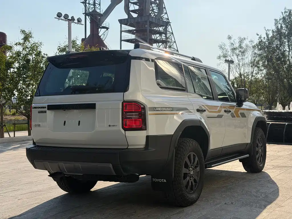 Toyota Prado — миниатюра 5