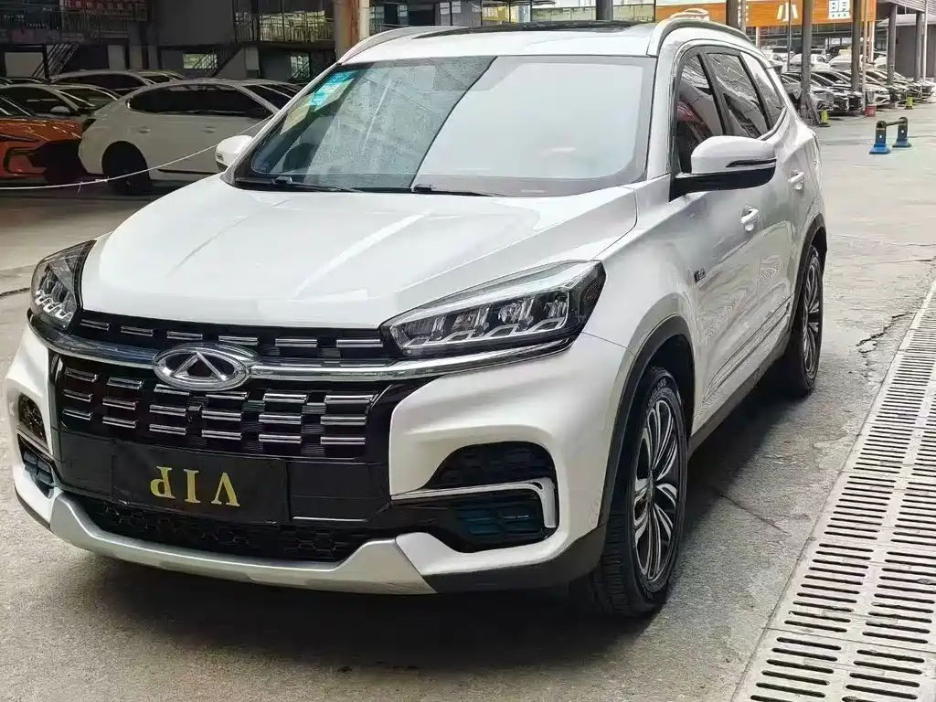 CHERY TIGGO 8