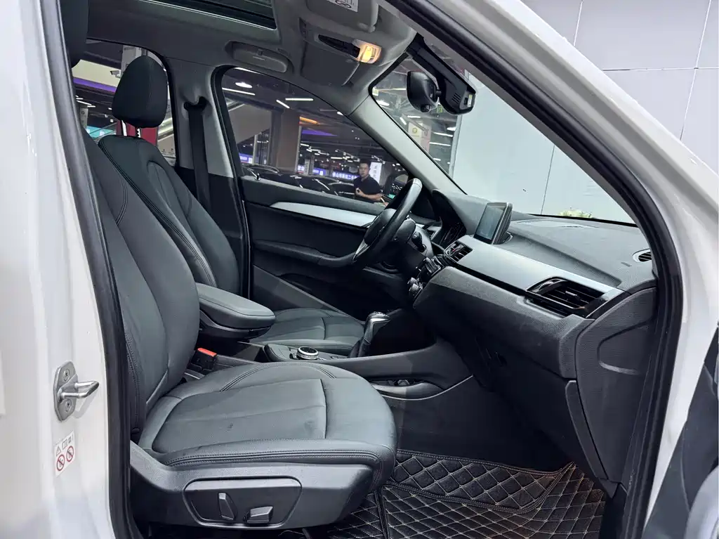 BMW X1 2019 sDrive20Li Lead