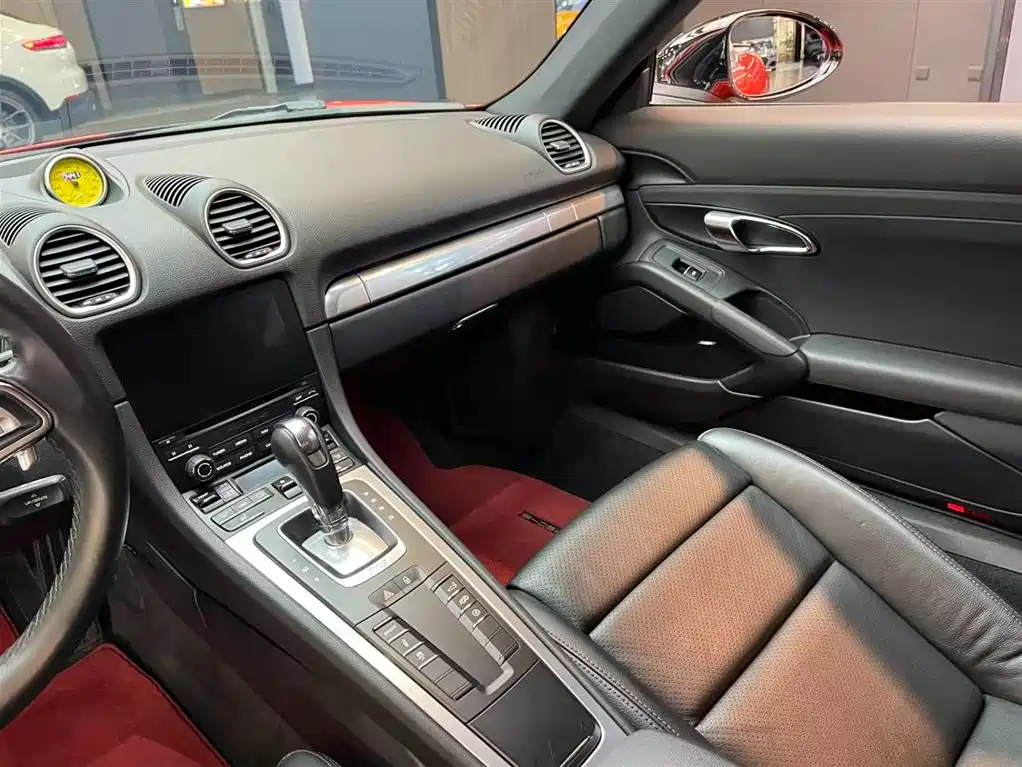 Porsche 718 2018 Cayman 2.0T