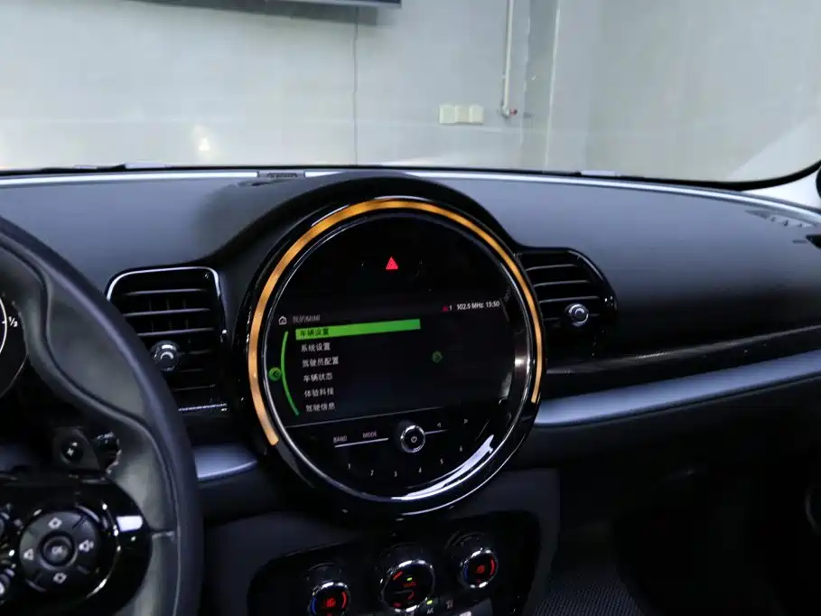 MINI Mini Clubman — миниатюра 7