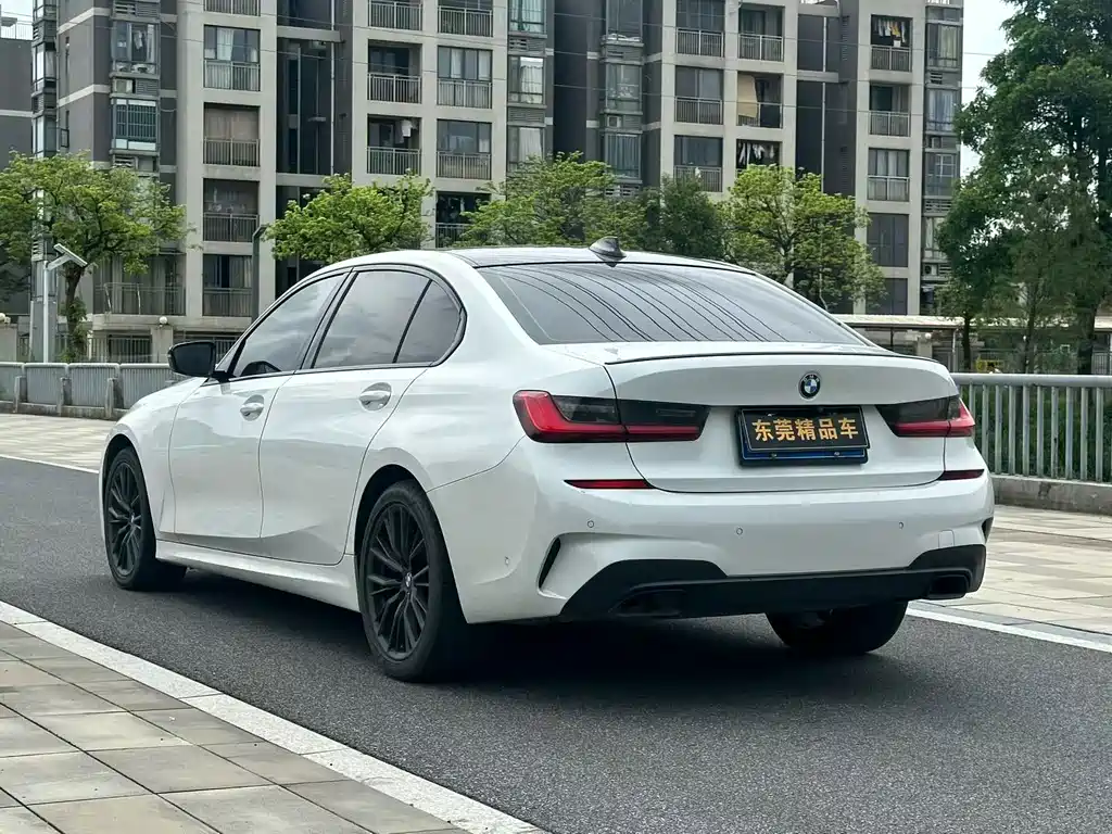 BMW 3 Series — миниатюра 6