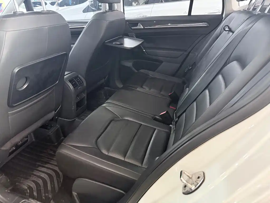 Volkswagen Golf Sportsvan — миниатюра 15