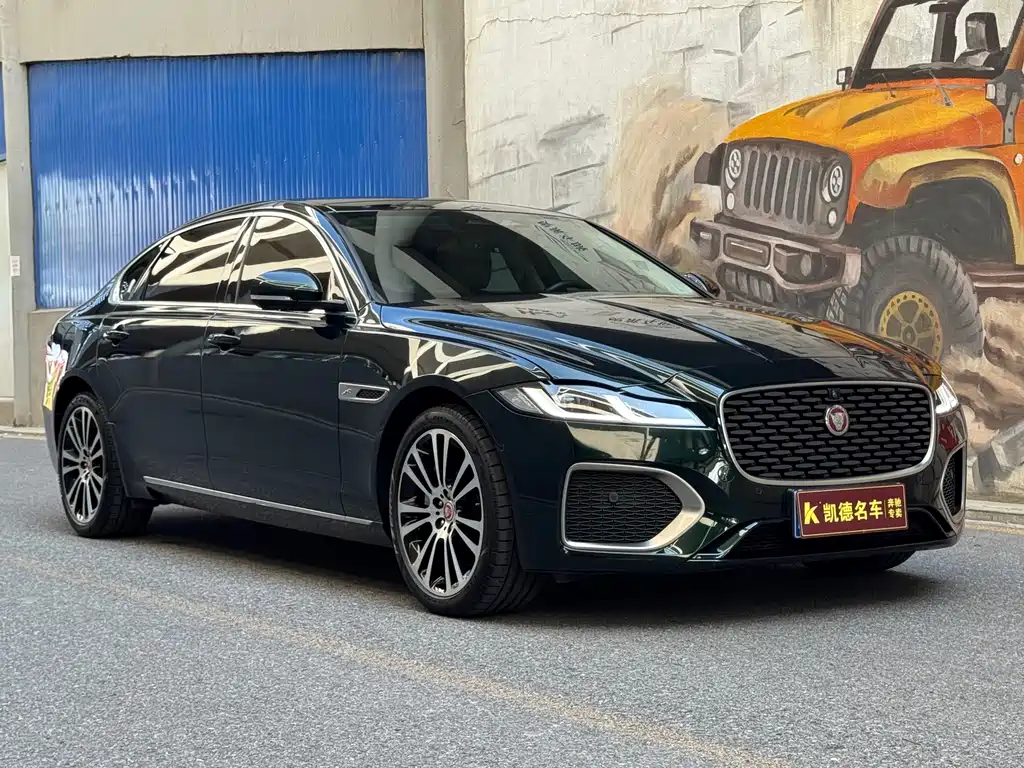 Jaguar XFL — миниатюра 3